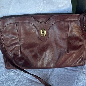 ETIENNE AIGNER vintage Medium Leather Shoulder Bag Multi Section Handbag